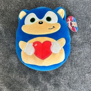 Squishmallows SEGA Sonic The Hedgehog Holding Heart- 9" Plush Stuffed Animal